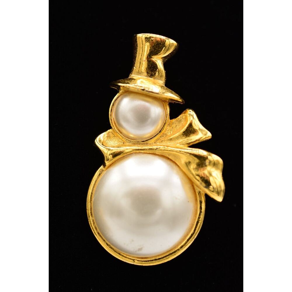 Vintage Snowman Pin Brooch Faux Pearl Gold Tone Christmas Holiday Winter BinAP